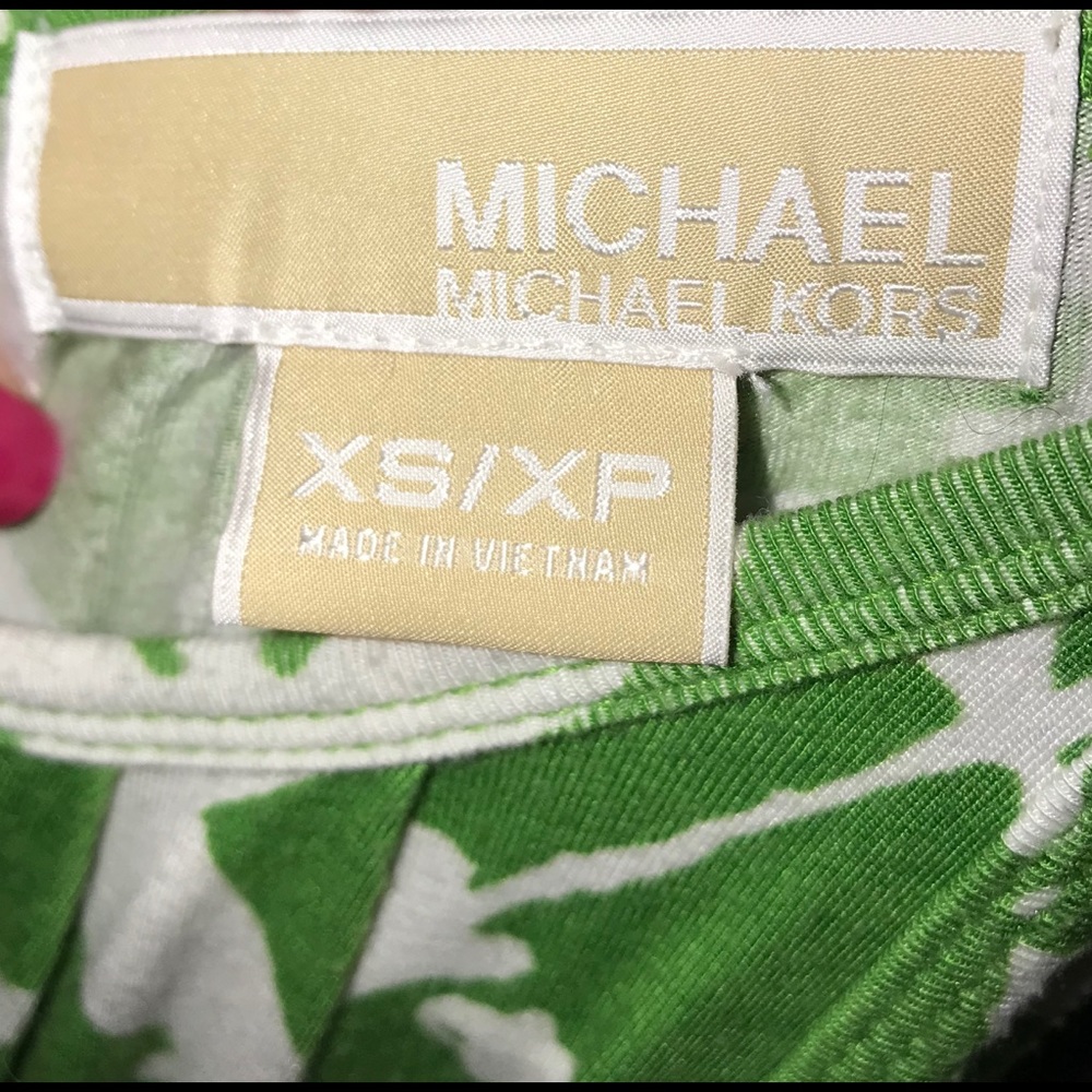 💚Michael Kors flowy dress💚 - Picture 7 of 7